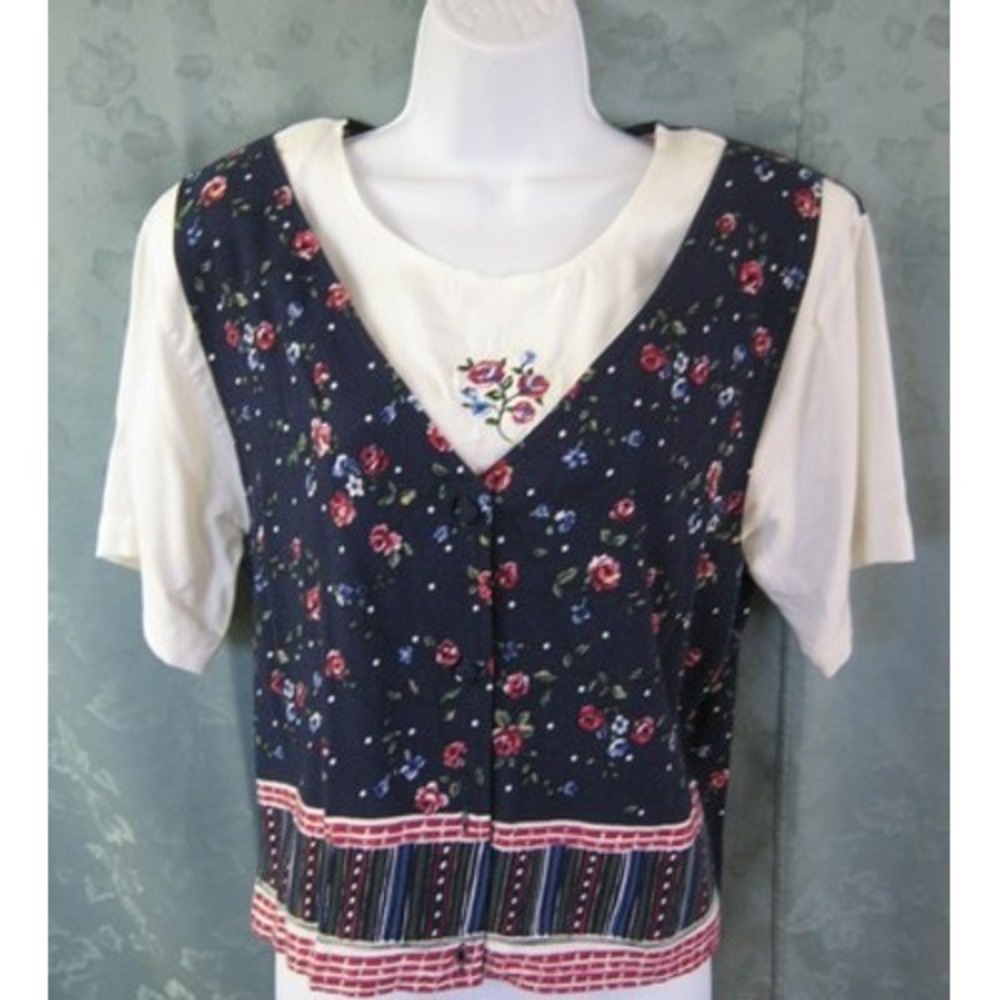 VTG 90's Capacity Layered Look Top Size Small Floral Print Romantic Shirt